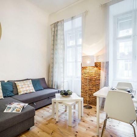 Bpr Bright Sapphire Apartment Budapest Ngoại thất bức ảnh