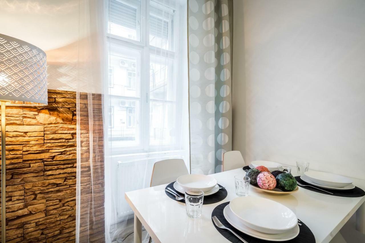 Bpr Bright Sapphire Apartment Budapest Ngoại thất bức ảnh