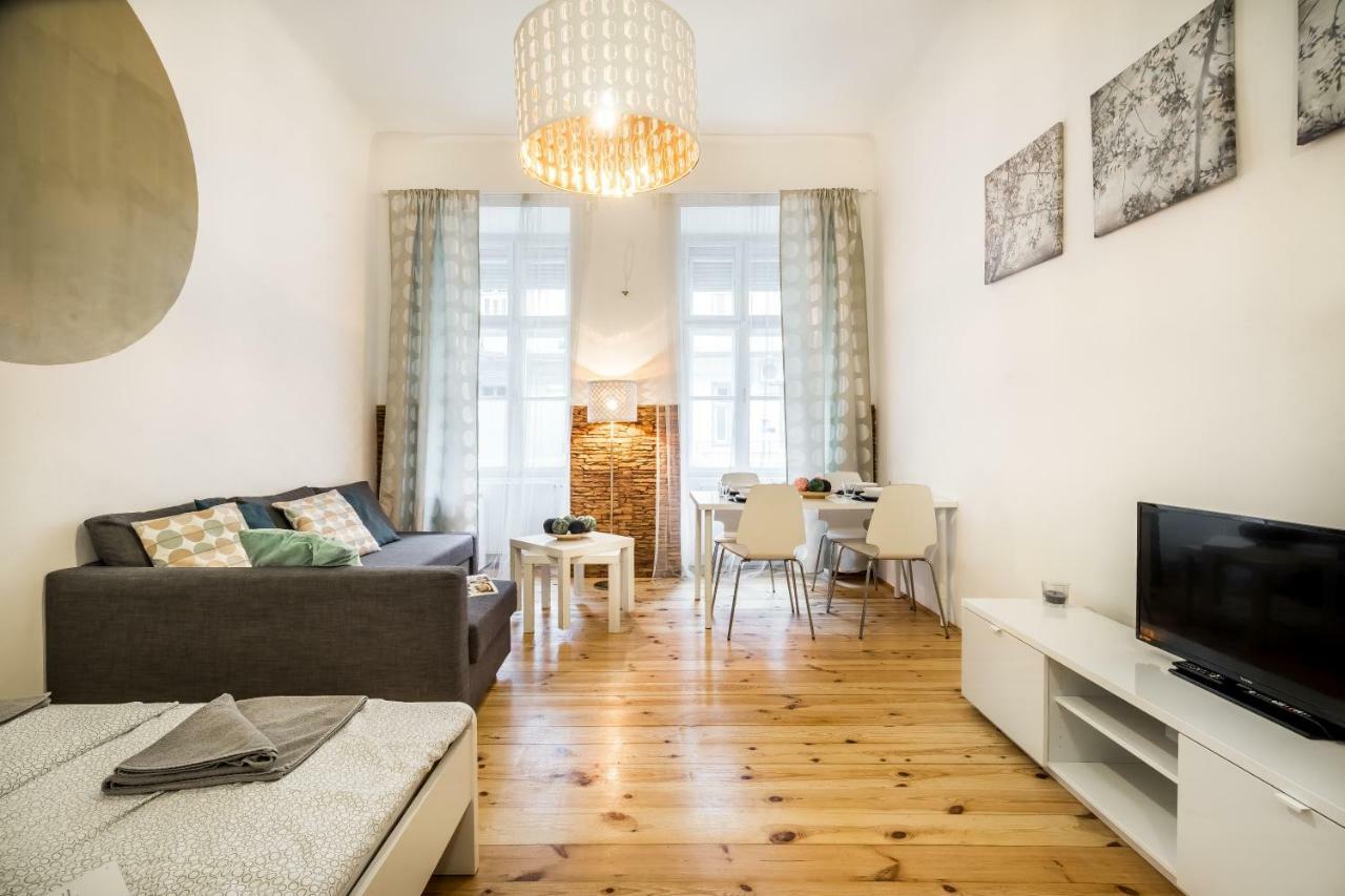Bpr Bright Sapphire Apartment Budapest Ngoại thất bức ảnh
