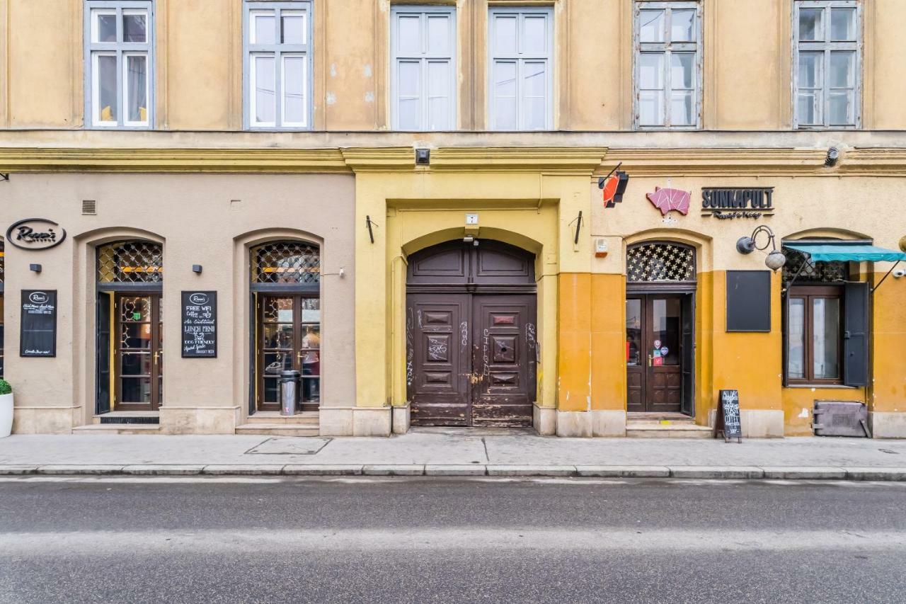Bpr Bright Sapphire Apartment Budapest Ngoại thất bức ảnh